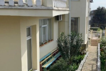 Продаётся медицинский центр